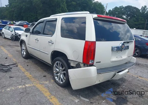 2011 Cadillac Escalade Premium z USA, uszkodzony, nr VIN 1GYS3CEF5BR309258
